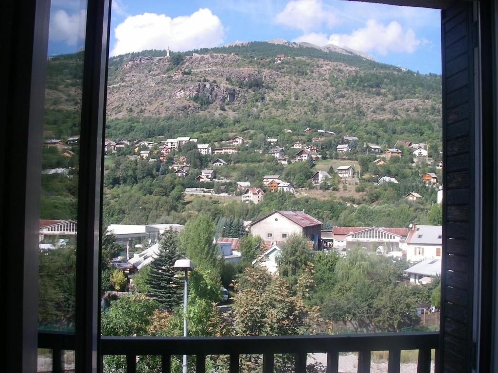 Hotel De Paris Briançon Стая снимка
