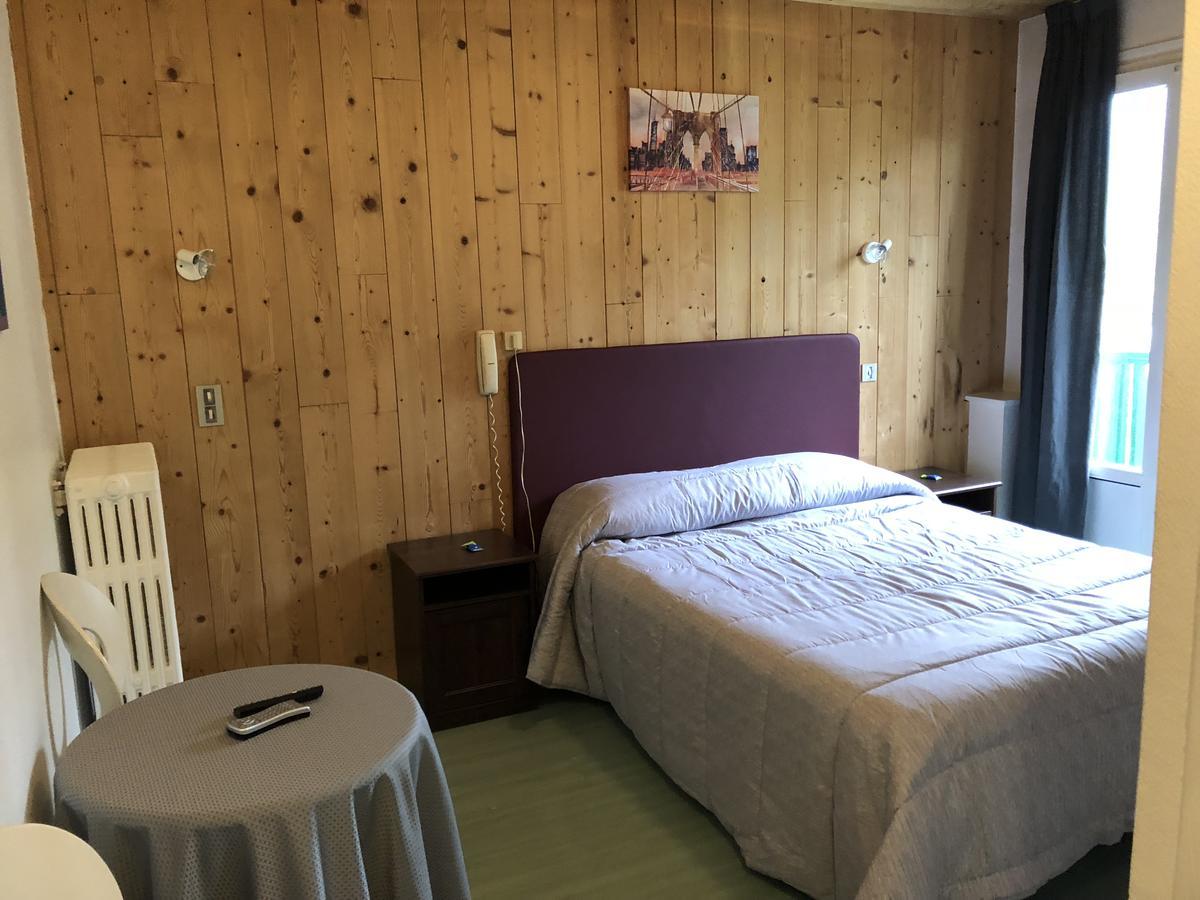 Hotel De Paris Briançon Екстериор снимка
