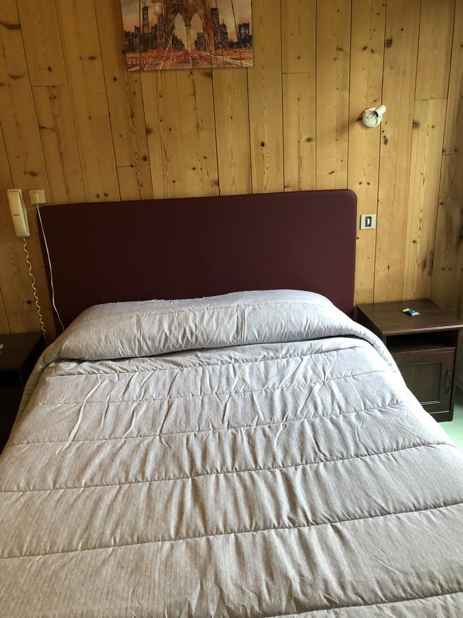 Hotel De Paris Briançon Екстериор снимка
